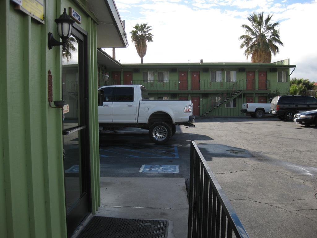 סן ברנרדינו Sunshine Motel מראה חיצוני תמונה