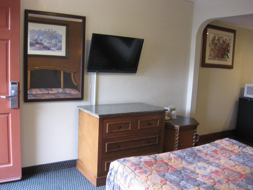 סן ברנרדינו Sunshine Motel מראה חיצוני תמונה