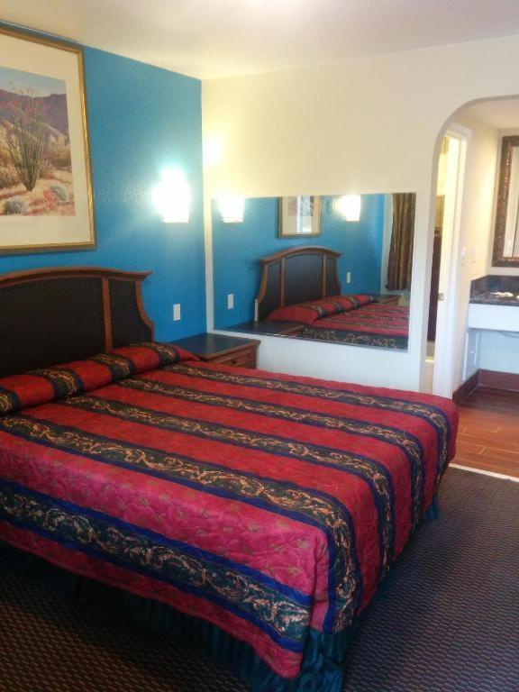 סן ברנרדינו Sunshine Motel מראה חיצוני תמונה